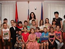 «Дорога в школу»: 20 маленьких орловцев получили подарки