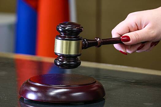 Обвиняемому в организации расправы российскому сенатору продлили арест