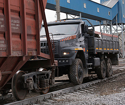 Миасский грузовик "Урал Next" испытали на ходу с предельно возможным грузом