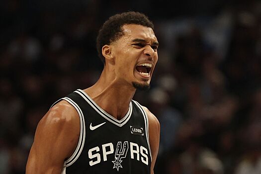 НБА, сезон-2025/2026, Даллас Маверикс — Сан-Антонио Спёрс: обзор матча от 23 октября, Виктор Вембаньяма набрал 40 очков, счёт