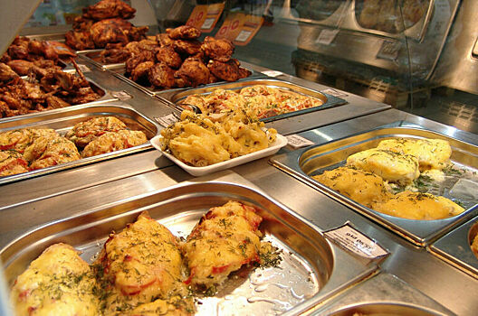 Борщ, оливье и морковь по-корейски: какие блюда чаще выбирают россияне