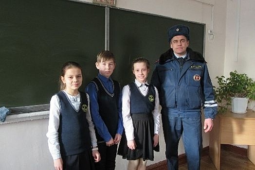 В Реже школьники помогли задержать водителя-нарушителя