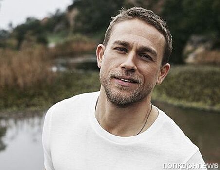 Чарли Ханнэм снялся в фотосессии для апрельского Men's Health