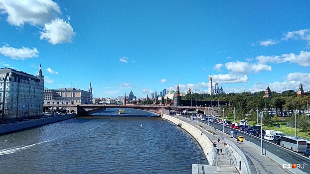 Екатеринбург стал вторым в списке городов, из которых чаще всего переезжают в Москву