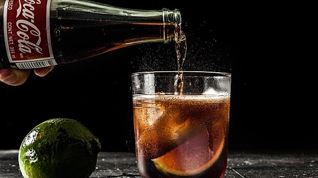 Coca-Cola выпустит алкогольный коктейль — и вот что будет входить в его состав