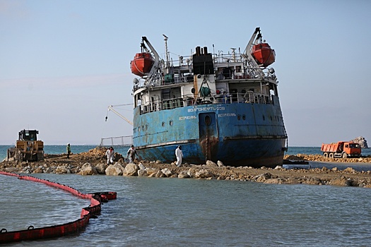 Мэрия Анапы увеличила иск к владельцам затонувших танкеров с мазутом