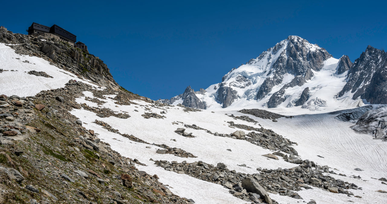 Ученые показали процесс изменения ледников в Альпах за последние 120 тысяч лет