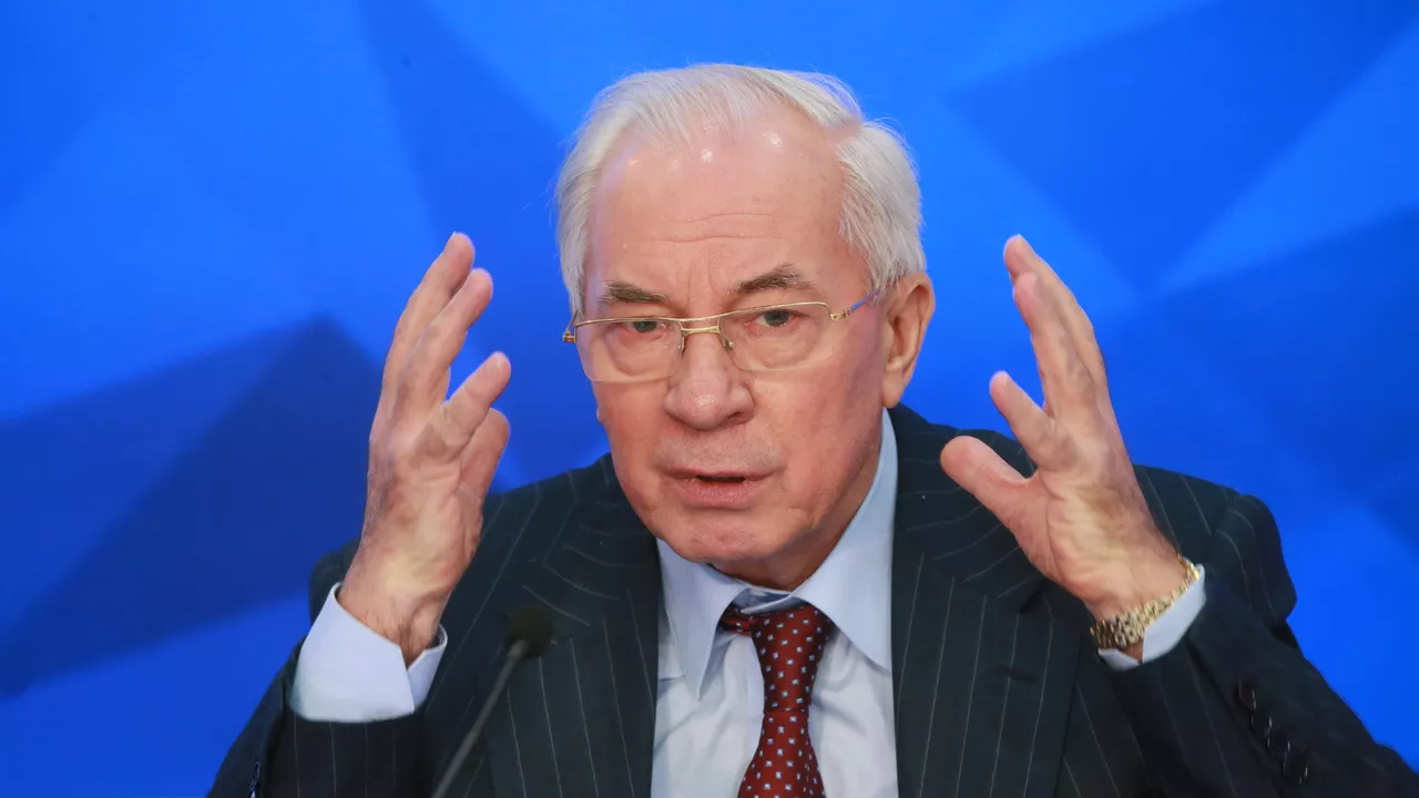 Бывший премьер Украины Азаров заявил о системной коррупции в стране