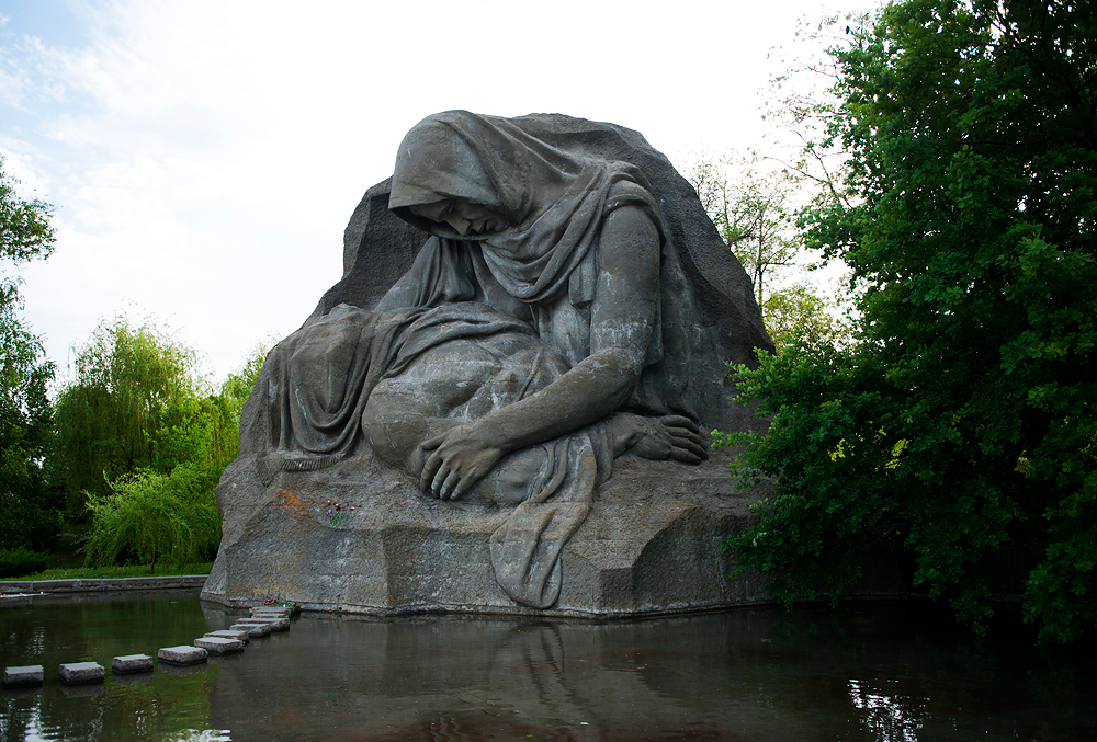 Площадь Скорби, Мамаев курган, Волгоград, Россия, Европа