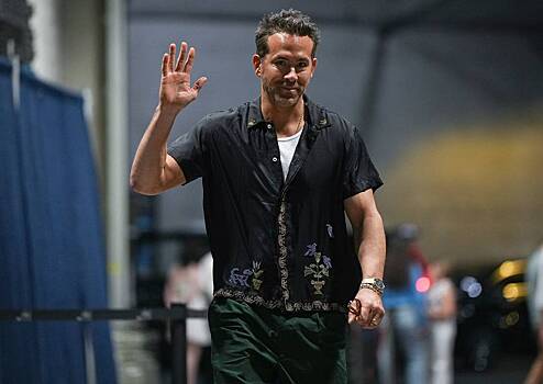 Тренер Райана Рейнольдса назвал лучшие упражнения для подтянутого тела