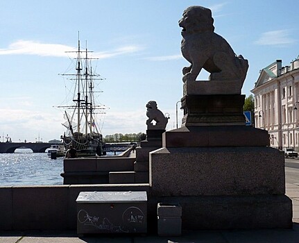 Петербуржцев посвятят в тайны Петропавловской крепости и научат семафорной азбуке на квесте «Море зовет»