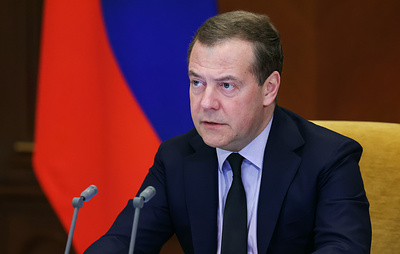 Медведев прокомментировал заявления Бербок про «войну с Россией»
