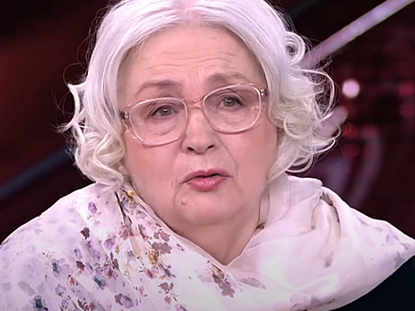 «Маме очень непросто»: Татьяна Власова до сих пор не может прийти в себя после смерти Джигарханяна
