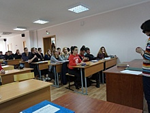 Директор центра «Феникс» из Марьиной Рощи рассказала студентам колледжа РосНОУ о подходах к пониманию феномена инвалидности