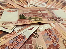 Стало известно, кому из россиян повысят зарплату с октября