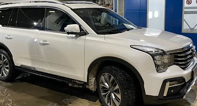 Шумка есть, ржавчины нет: Китайский GAC GS8 за 2,5 млн разобрал блогер