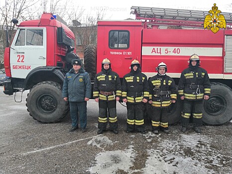 В Тверской области спасатели помогли матери вызволить запертых детей