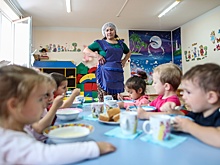 Подарок на День воспитателя: как выбрать и не ошибиться