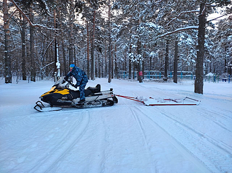 Специалисты начали подготовку лыжной трассы в Десеновском