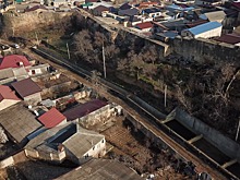 В Дербенте начали благоустройство ландшафтного парка у крепостной стены