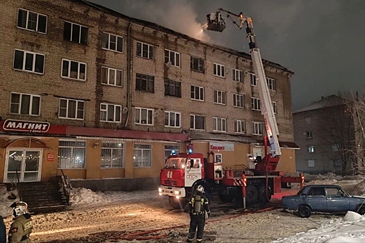 Потушен пожар в бывшем общежитии под Тулой