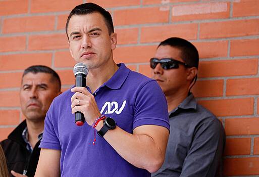 В Эквадоре обстреляли кортеж президента