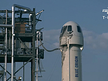 «Первый дилдо в космосе»: как в интернете отреагировали на полет Джеффа Безоса