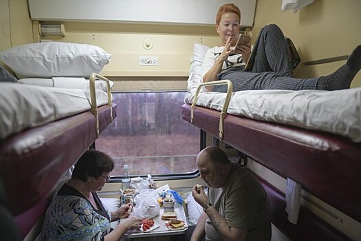 Вопрос читателям: Где вы едите в поезде?