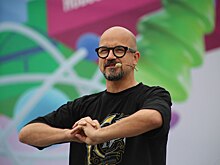 На площади Ленина в Новосибирске Егор Дружинин провел мастер-класс по танцам