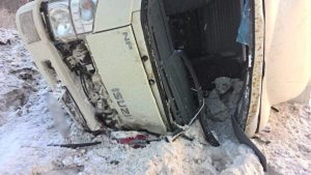 В Башкирии в ДТП с фургоном насмерть разбилась автоледи