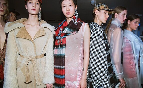 Burberry и Farfetch объявили о сотрудничестве