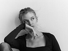 Американская супермодель снялась топлес для обложки глянца