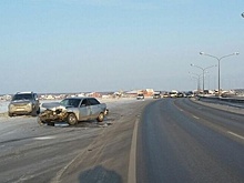 Тюменец на "Ладе" сбил водителя SsangYong на обочине