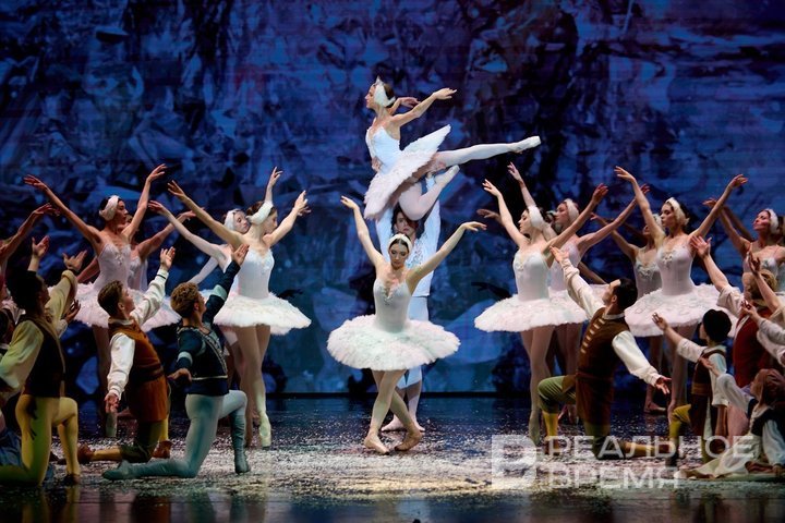 XXXVIII Нуриевский фестиваль открылся «Лебединым озером», а закроется «Войной и миром»