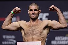 Экс-чемпион UFC: Стрикленд хочет драться с Каннонье, и это самый простой бой