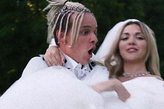 Блогер Егор Шип опубликовал видео со свадьбы с Соней Слипи