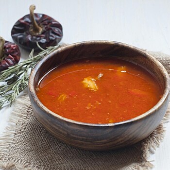 Рыбный венгерский суп «Халасле»