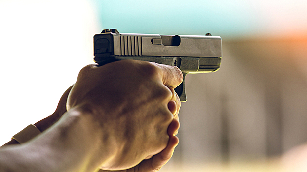 Роман россиянки закончился пулевым ранением