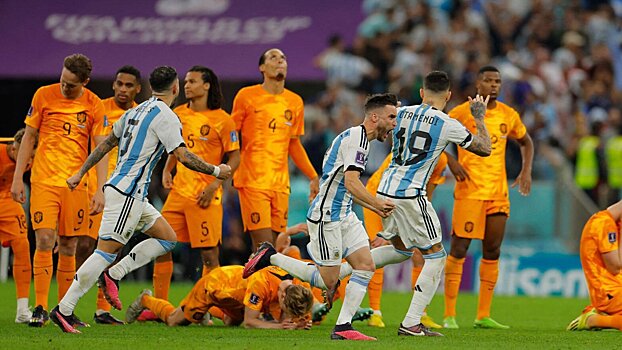 Хавбек Нидерландов Ланг о злорадстве аргентинцев: «Вот почему они не выиграют ЧМ. Празднуйте друг с другом, но не ведите себя так»