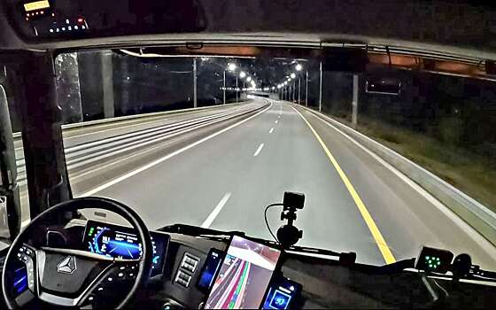 Тягач без водителя самостоятельно добрался из Петербурга в Казань: подробности