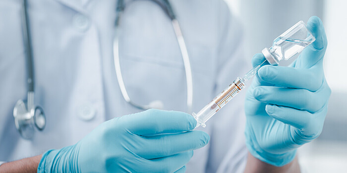 Вакцинацию от коронавируса добавили в список профилактических прививок Беларуси