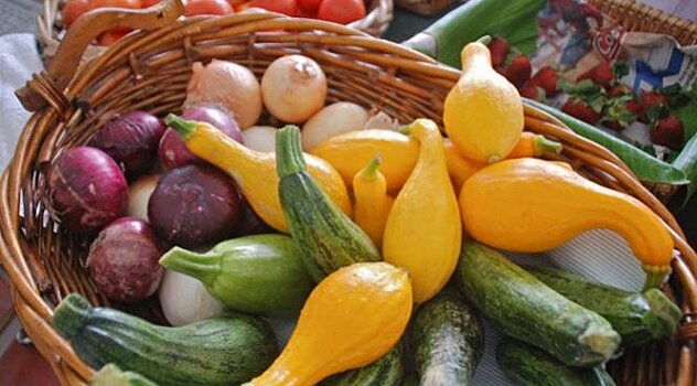 Диетологи назвали новую норму овощей и фруктов