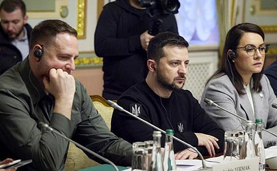 "А теперь - Горбатый!" в США еще не сказали: Кого-то Зеленскому придётся принести жертву, его очередь позже