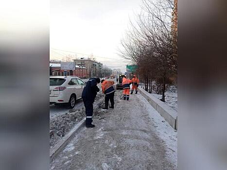 Несколько улиц в Чите очистили от снега