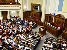 Депутатов партии Зеленского обвинили в получении зарплат от Коломойского