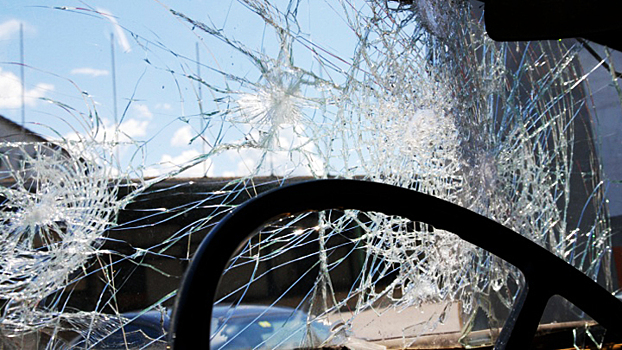 Под Воронежем водитель не уступил дорогу другому авто и устроил массовое ДТП