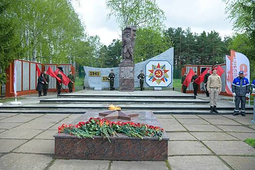 В Тюльгане зажгли Вечный огонь в рамках акции «Храним огонь Победы»