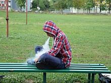 Курить или "парить"? Уральские врачи не знают, что опаснее