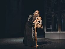 На сцене театра Российской Армии актер Дмитрий Певцов расскажет историю о каждом из нас