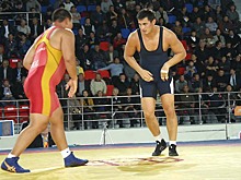 Айаал Лазарев выступит на чемпионате Якутии по вольной борьбе